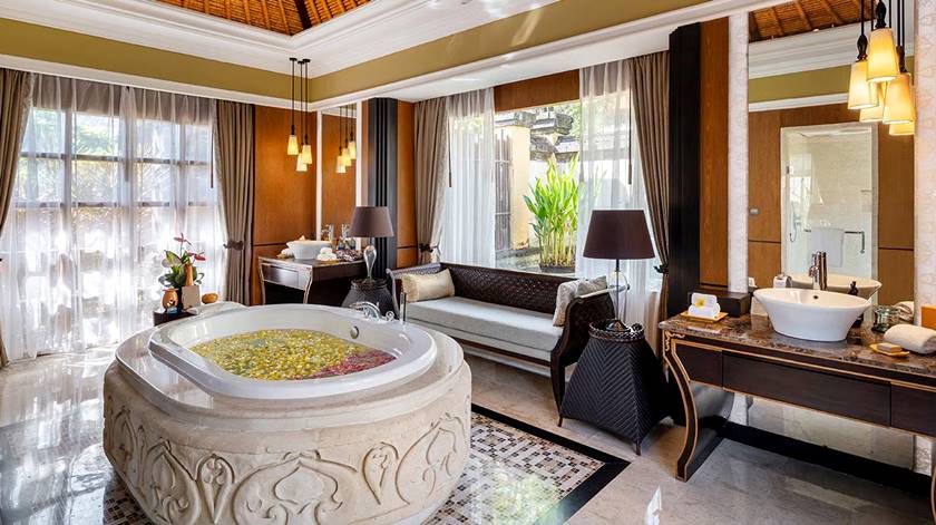 One_Bedroom_Ocean_View_Pool_Villa_1320x740_2_2b99f9f185.jpg