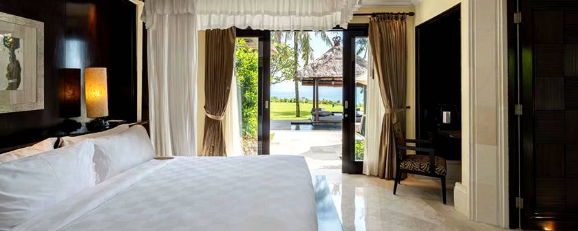 One_Bedroom_Ocean_Front_Pool_Villa_3400x1360_1_cf301b2cdc.jpg