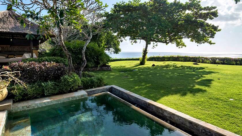 One_Bedroom_Ocean_Front_Cliff_Pool_Villa_1320x740_3_29e56ae816.jpg