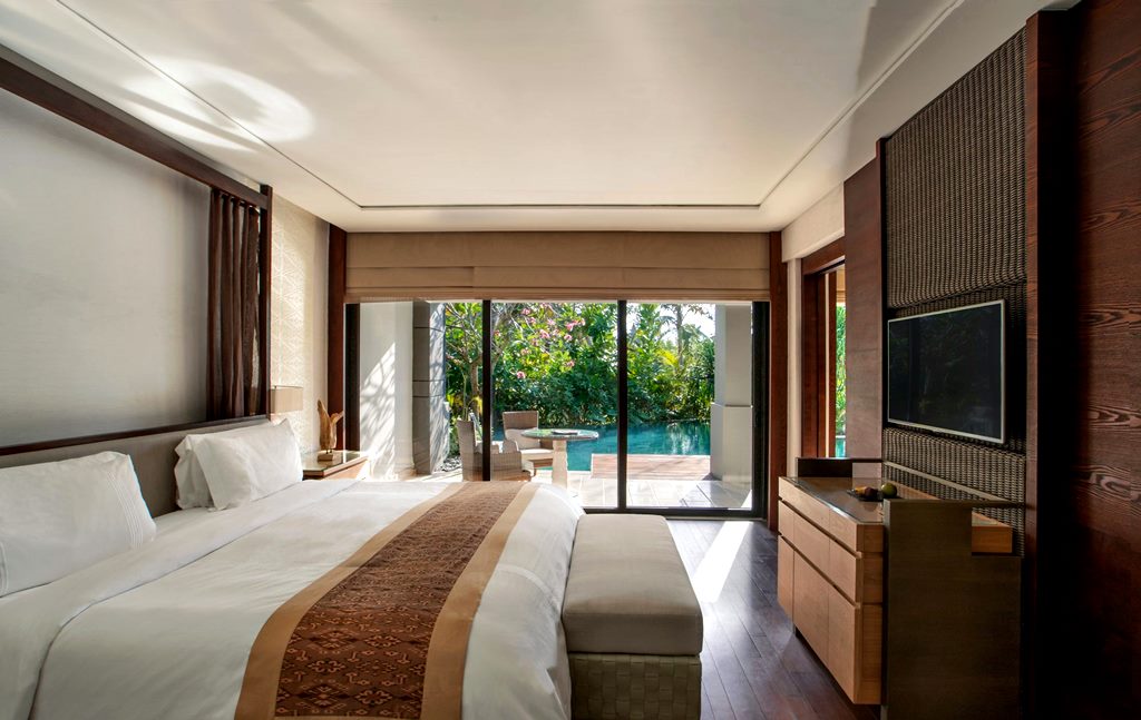 THE RITZ-CARLTON SUITE WITH POOL ACCESS (ONE BEDROOM)3.jpg