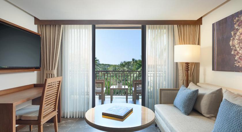 The Reserve Junior Suite Garden View4.jpg