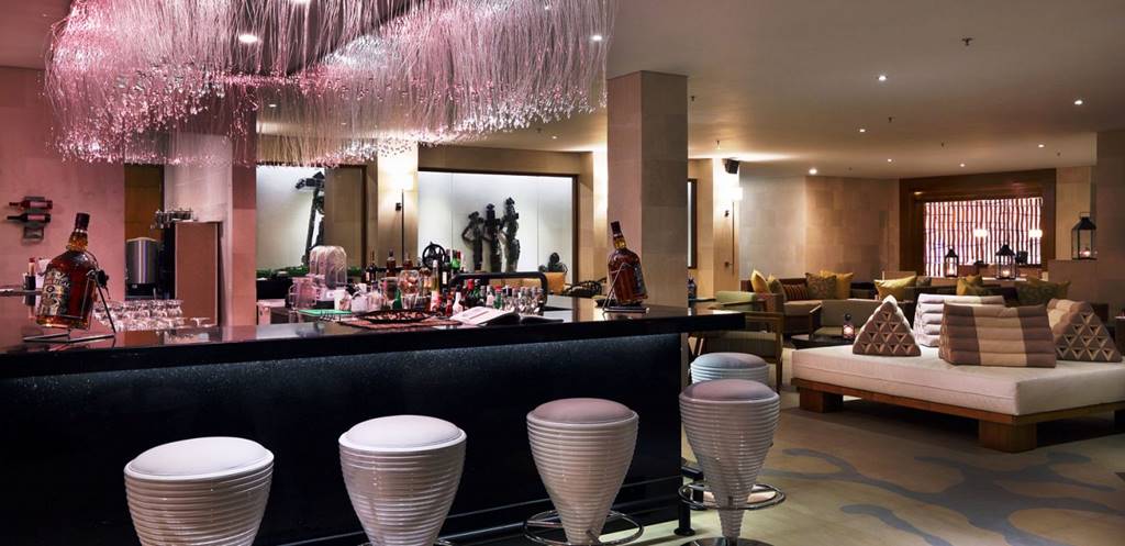 restaurant-bar3.jpg