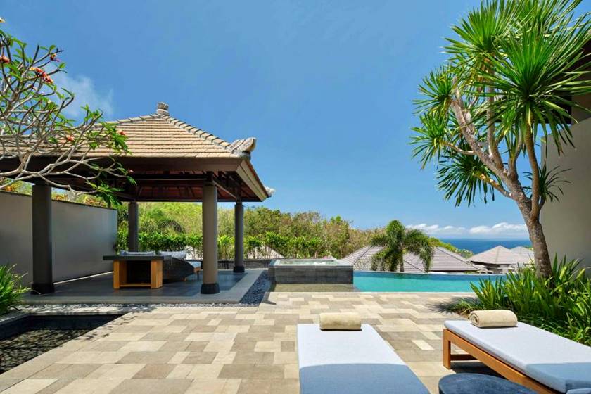 One-Bedroom King Room - Partial Ocean Pool Villa2.jpg