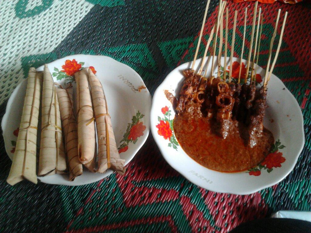 Sate Bulayak.jpg