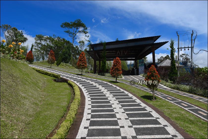 The_Blooms_Garden_Budugul022.jpg