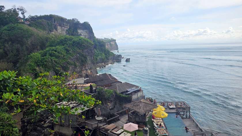 suluban beach120250225_160006.jpg