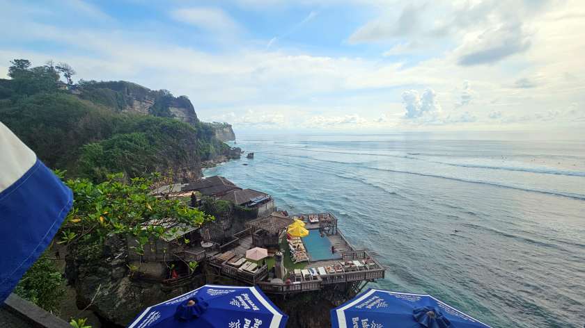 suluban beach120250225_155945.jpg