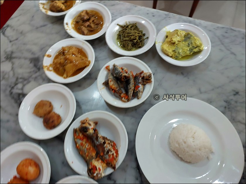 발리공항근처 빠당015.jpg