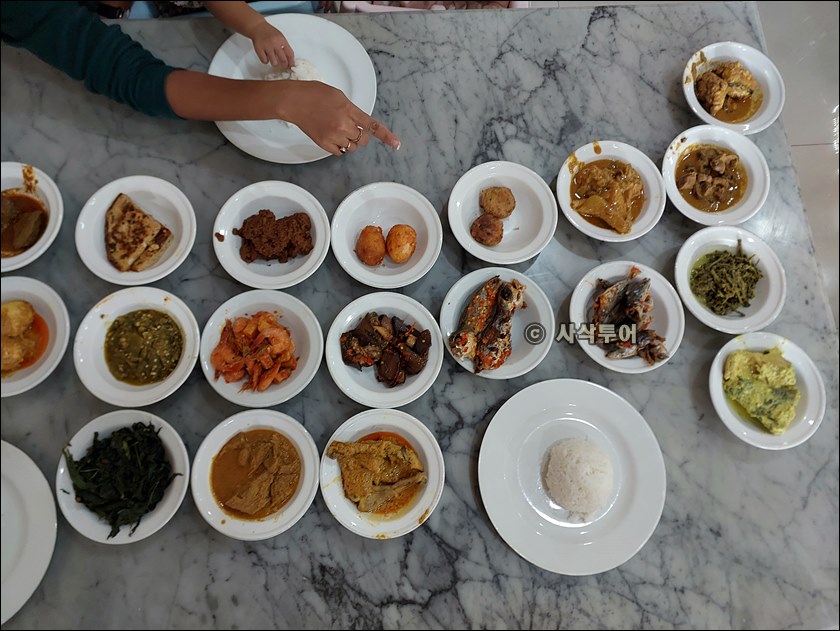 발리공항근처 빠당016.jpg