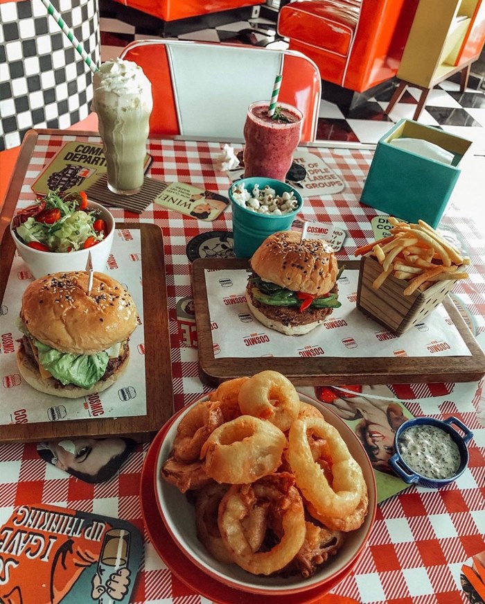 사누르cosmicdiner021.jpg