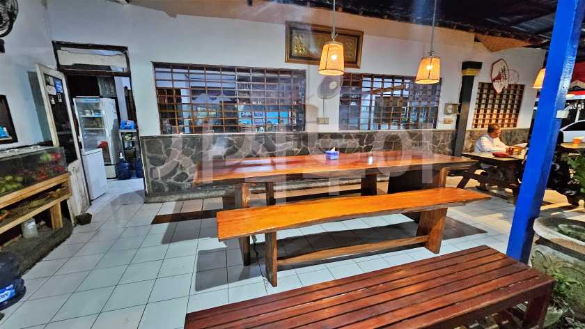 warung sari20240818_185917.jpg