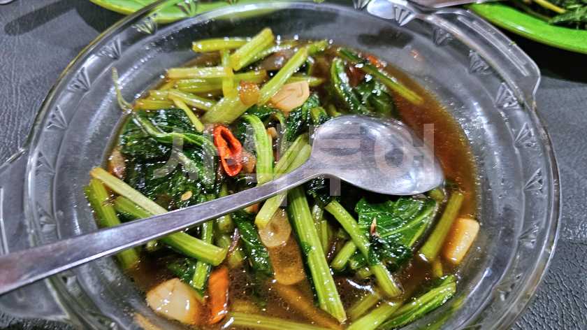 warung sari20240818_192141.jpg
