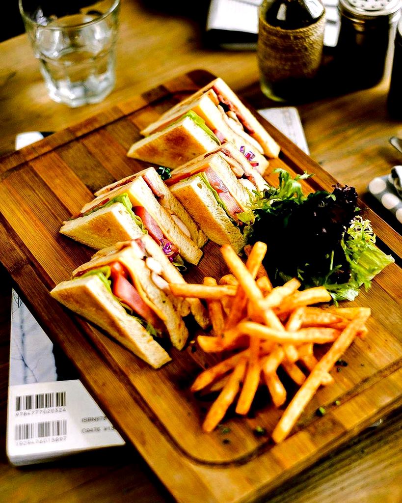 발리 Honey and Bread Cafe012.jpg