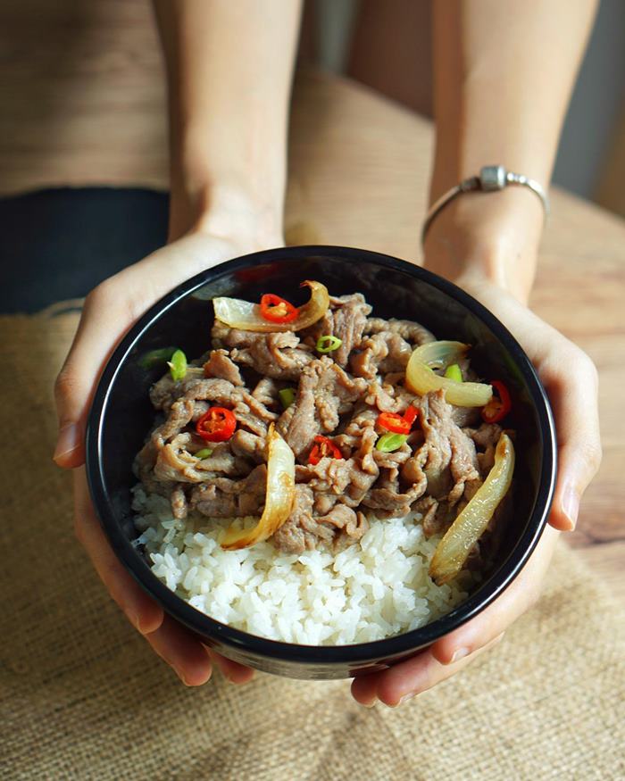 발리라면80865233_147155486703838_8328209519888826368_n.jpg