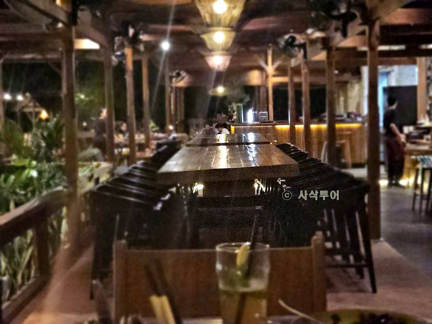 사누르 나가 레스토랑012.jpg