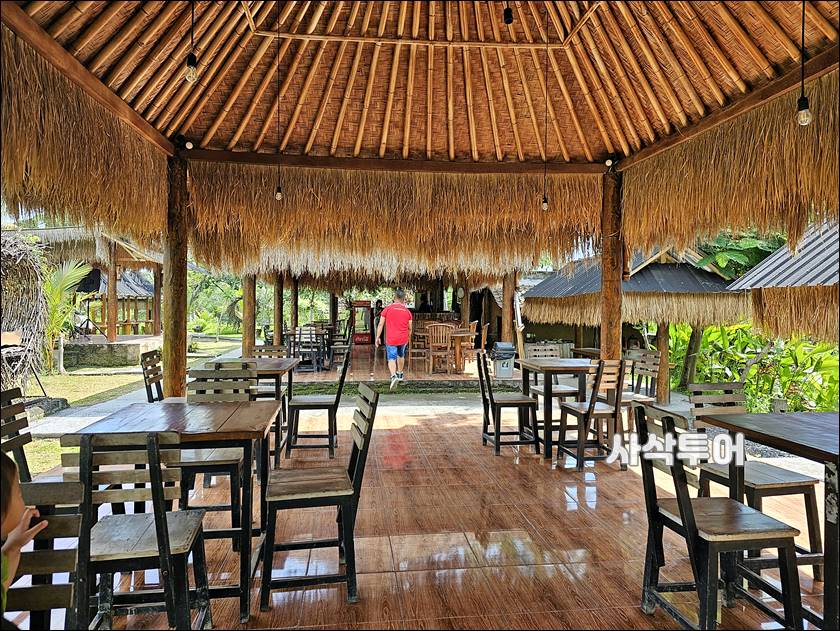 Warung D' Carik Nyalian 매장020.jpg