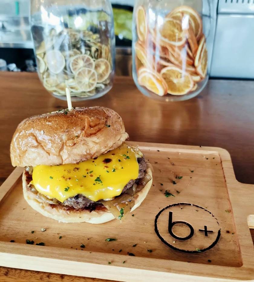 B+ CAFE006.jpg