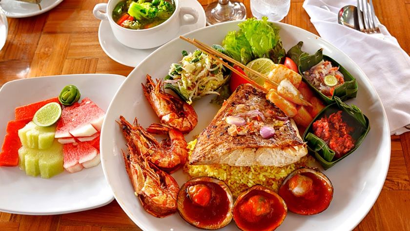 Jaansan seafood platter C whole or fillet.jpg
