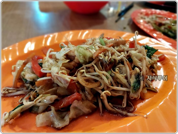 mIE 08020.jpg