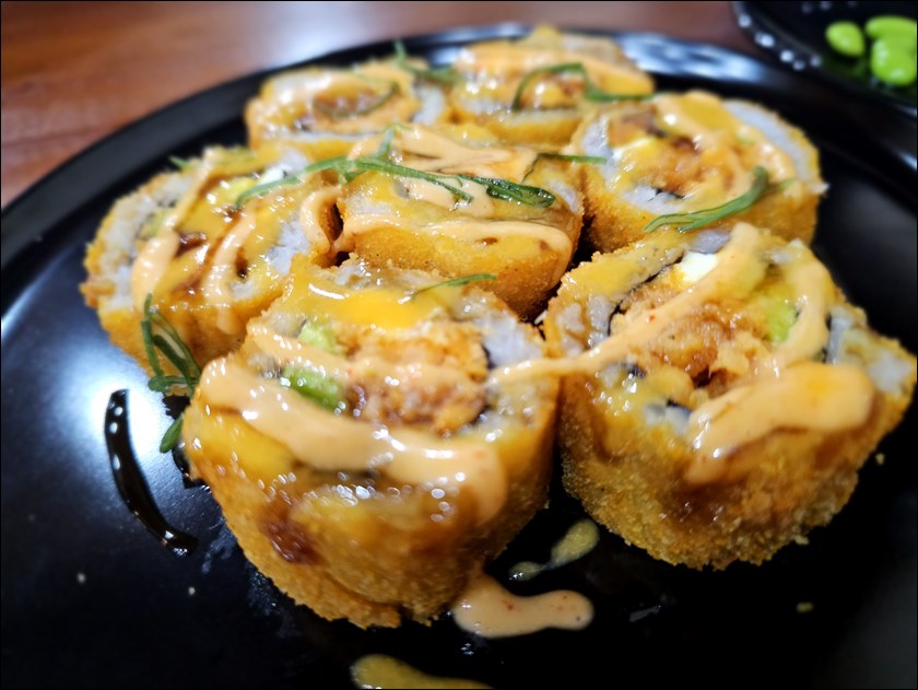 ikura sushi002.jpg