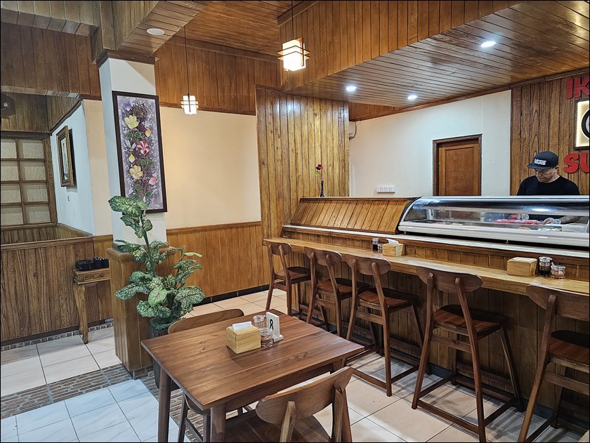 ikura sushi020.jpg