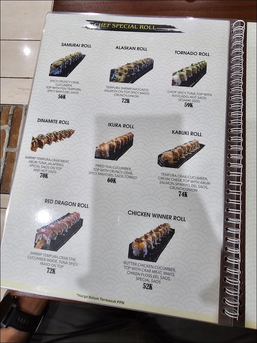 ikura sushi010.jpg