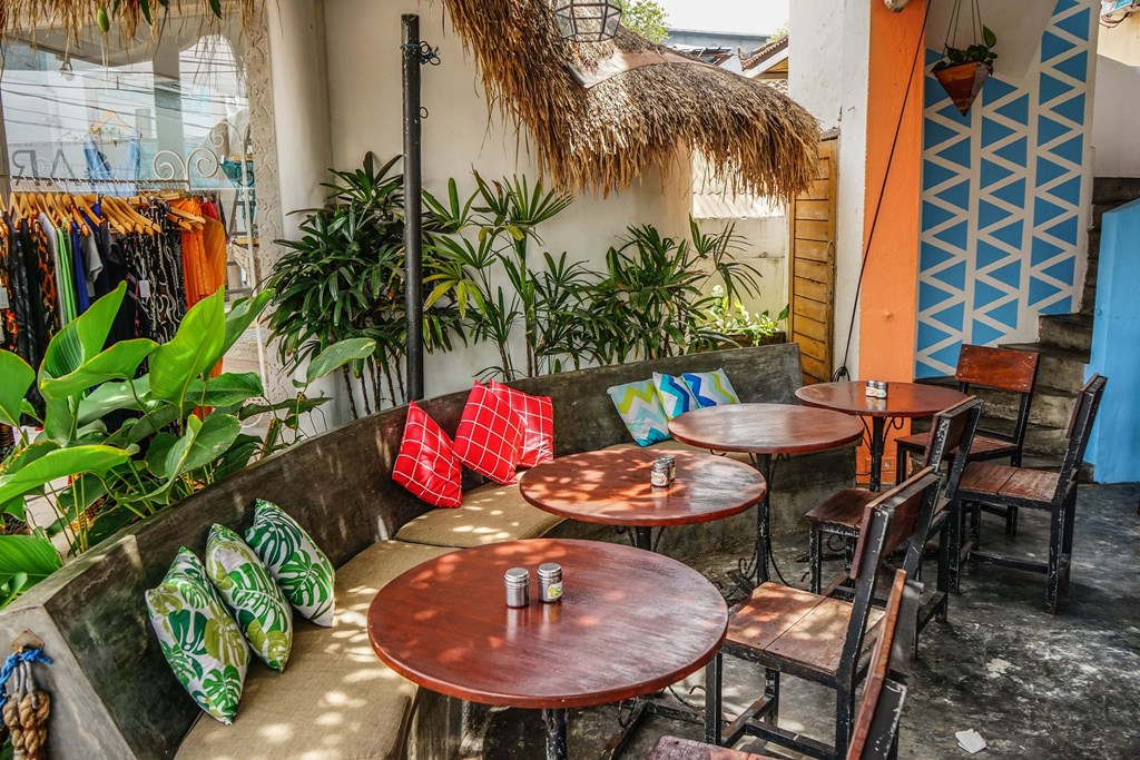 Manggo Tree Cafe82750216_2600916666629973_4820948211046809600_n-20211218-153835.jpg