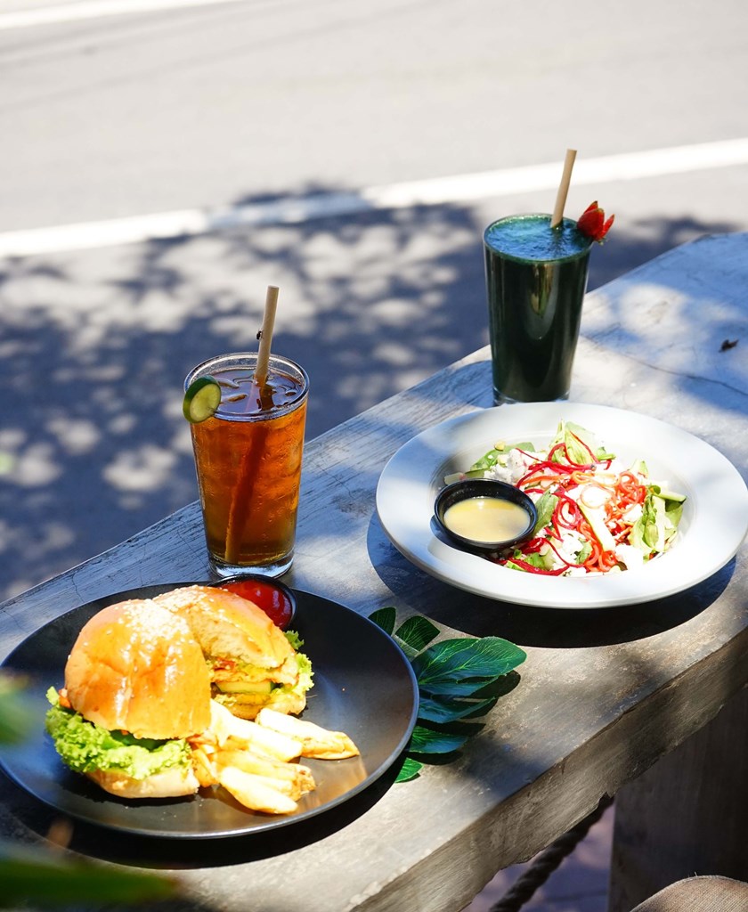 Manggo Tree Cafe118320333_3146808692040765_1214426361917581978_n-20211218-153840.jpg