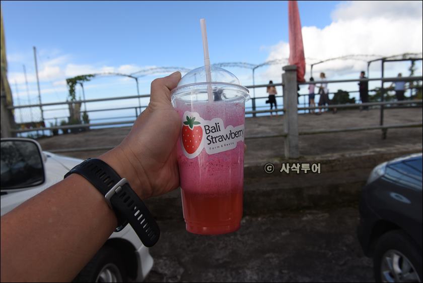 부두굴딸기쉐이크009.JPG