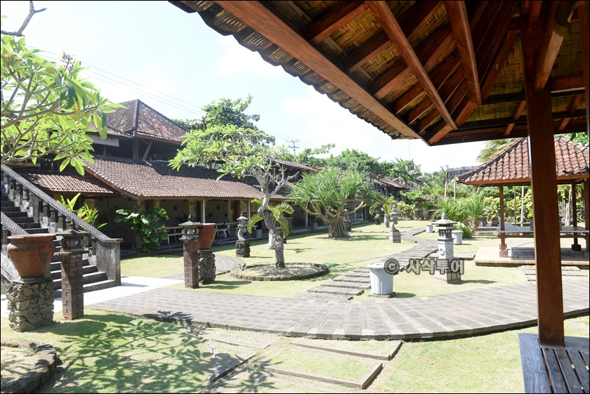 warung beach restor018.JPG