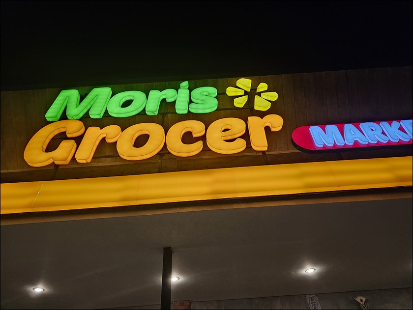 moris grocho021.jpg