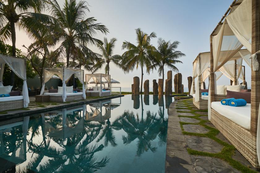 MAIN POOL-4.jpg