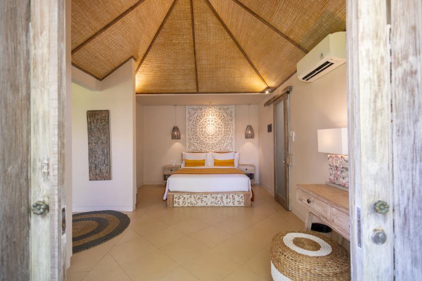 Four Bedroom Beachfront Pool Villa-21.jpg