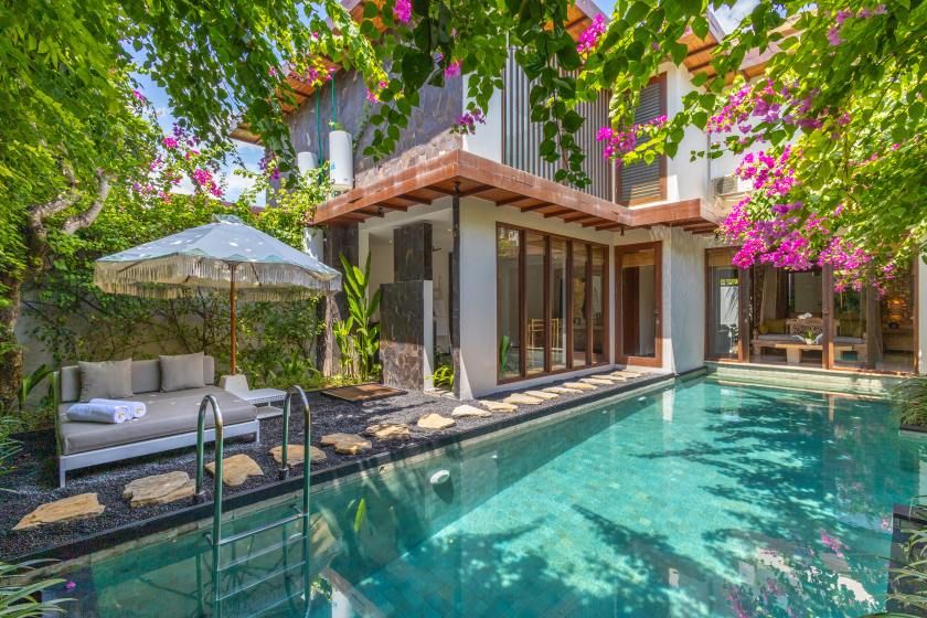 One Bedroom Pool Suite - 2.jpg