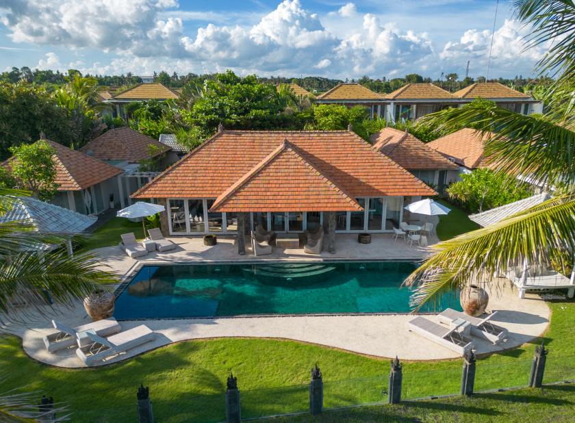 Four Bedroom Beachfront Pool Villa-5.jpg