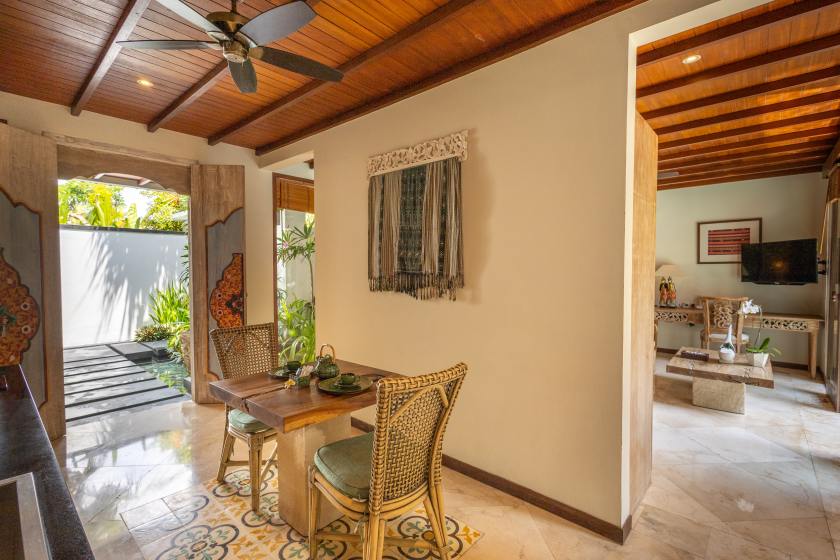 One Bedroom Pool Suite - 9.jpg