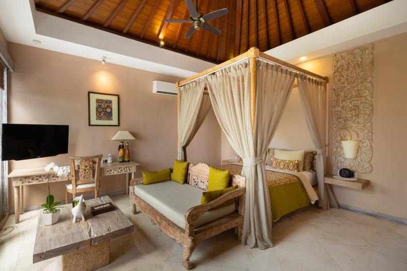 One Bedroom Jacuzzi Suite - 7.jpg