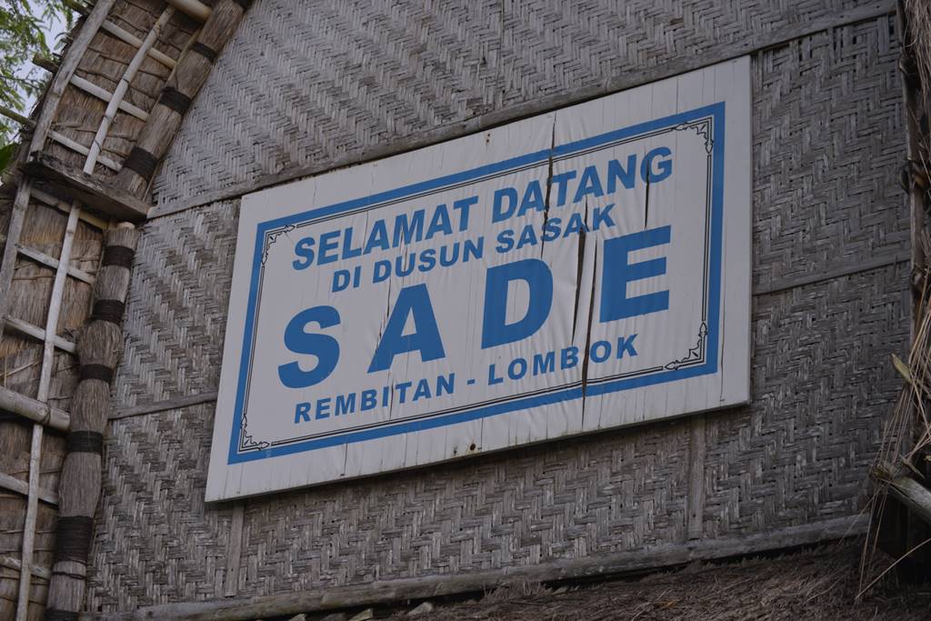 sade004.jpg
