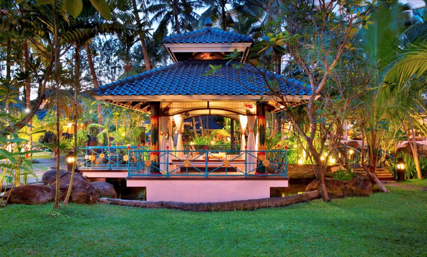 GARDEN YHI GAZEBO.jpg
