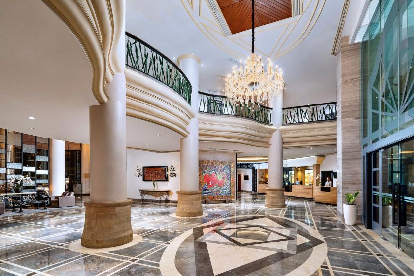 Lobby Entrance - Melia Purosani Yogyakarta.jpg