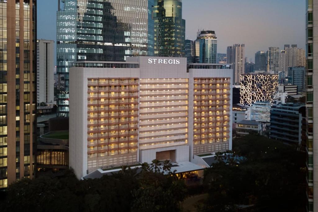 The St. Regis Jakarta 메인.jpg