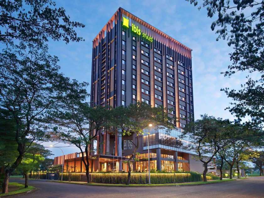ibis Styles Serpong BSD City.jpg