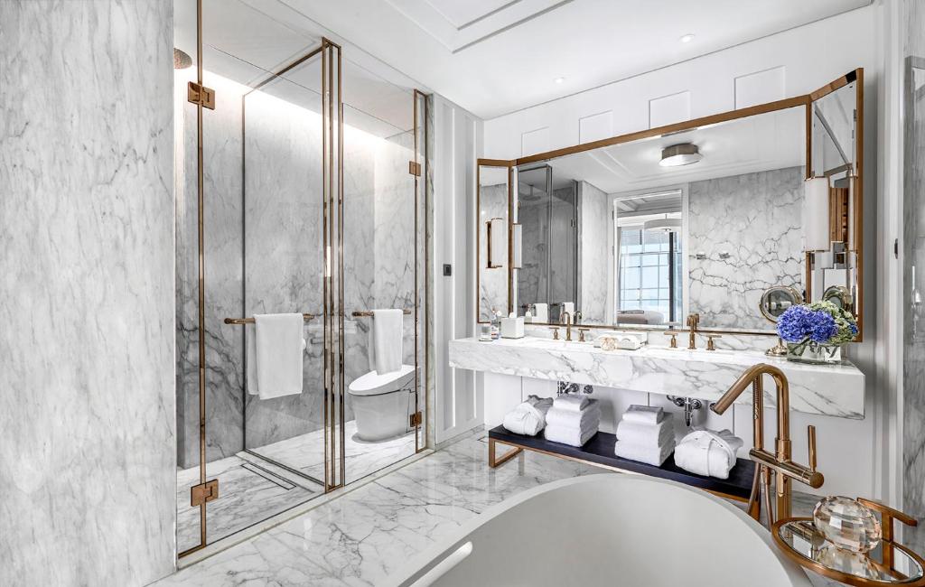 The Langham Jakarta (SCBD) 디럭스킹3.jpg