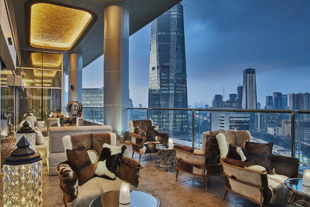 Four Seasons Hotel Jakarta (Capital Place) 부대시설4.jpg