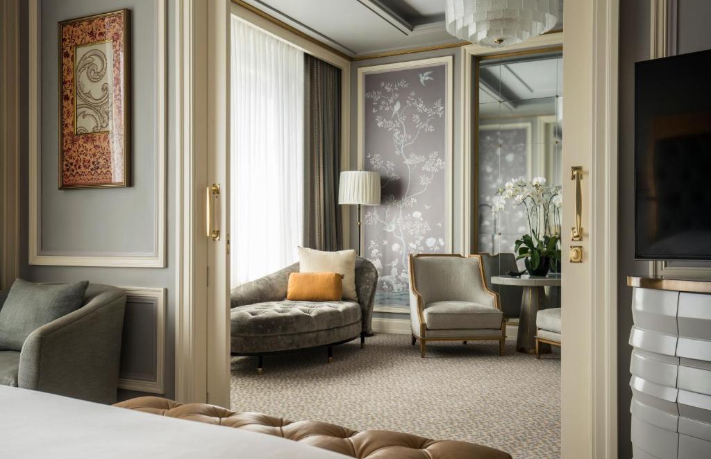 Four Seasons Hotel Jakarta (Capital Place) 이그제그티뷰 스위트2.jpg
