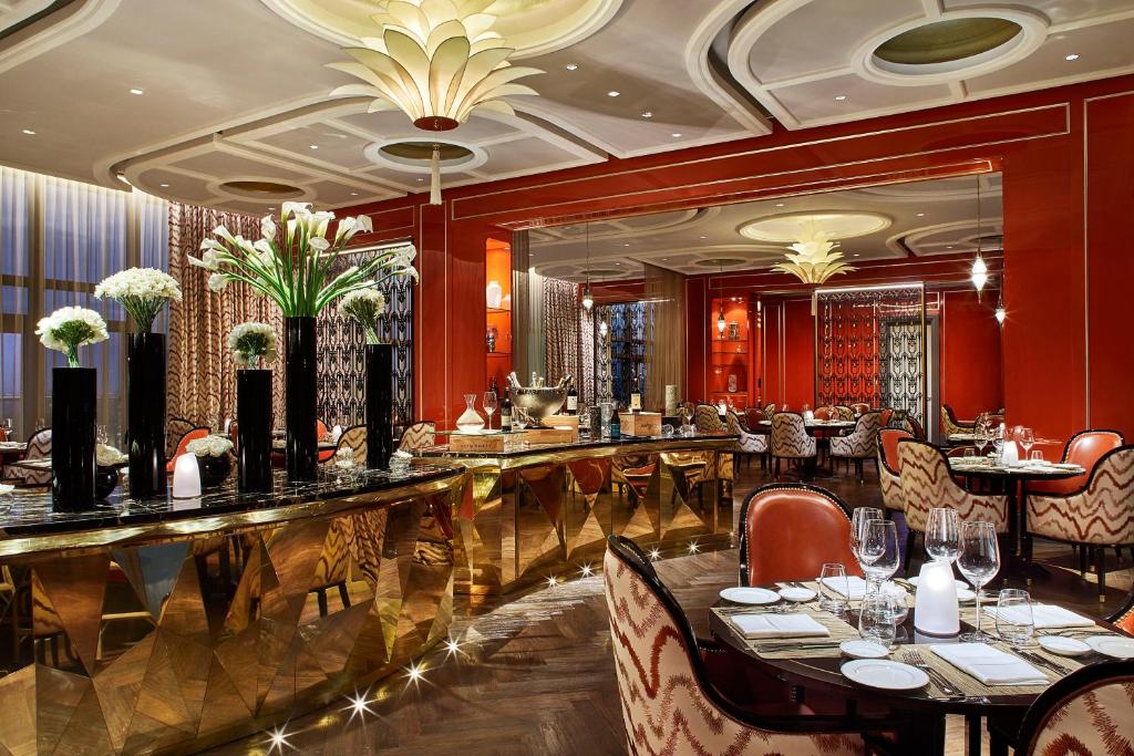 Four Seasons Hotel Jakarta (Capital Place) 부대시설3.jpg