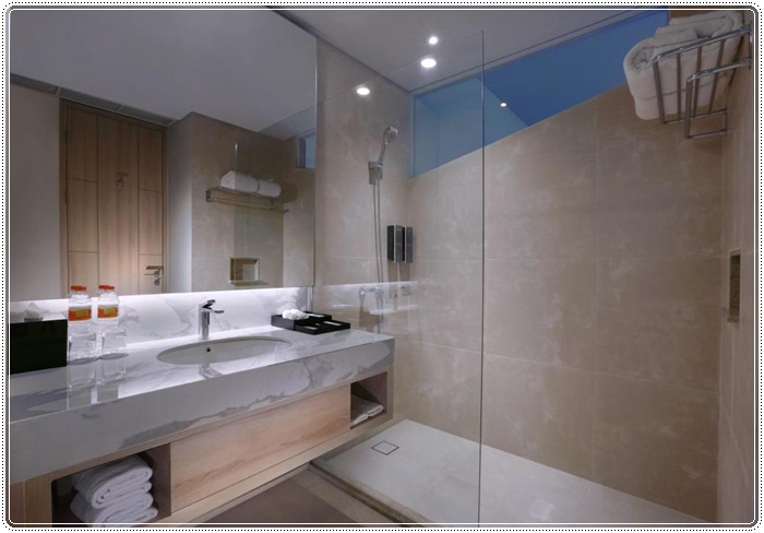 찌가랑 haper hotel슈페리어더블욕실.jpg
