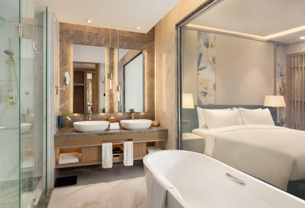 DoubleTree by Hilton Jakarta Bintaro Jaya 스위트6.jpg