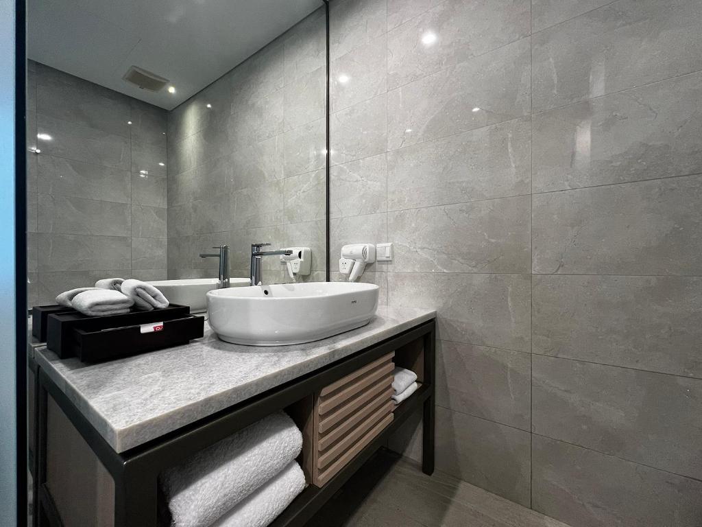 Ra Suites Simatupang 디럭스2.jpg