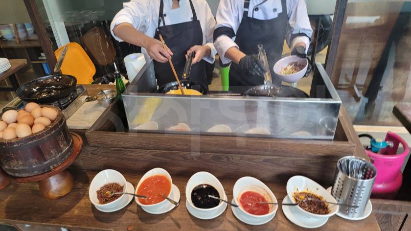 아스톤 파스퇴르 조식20230125_073144.jpg